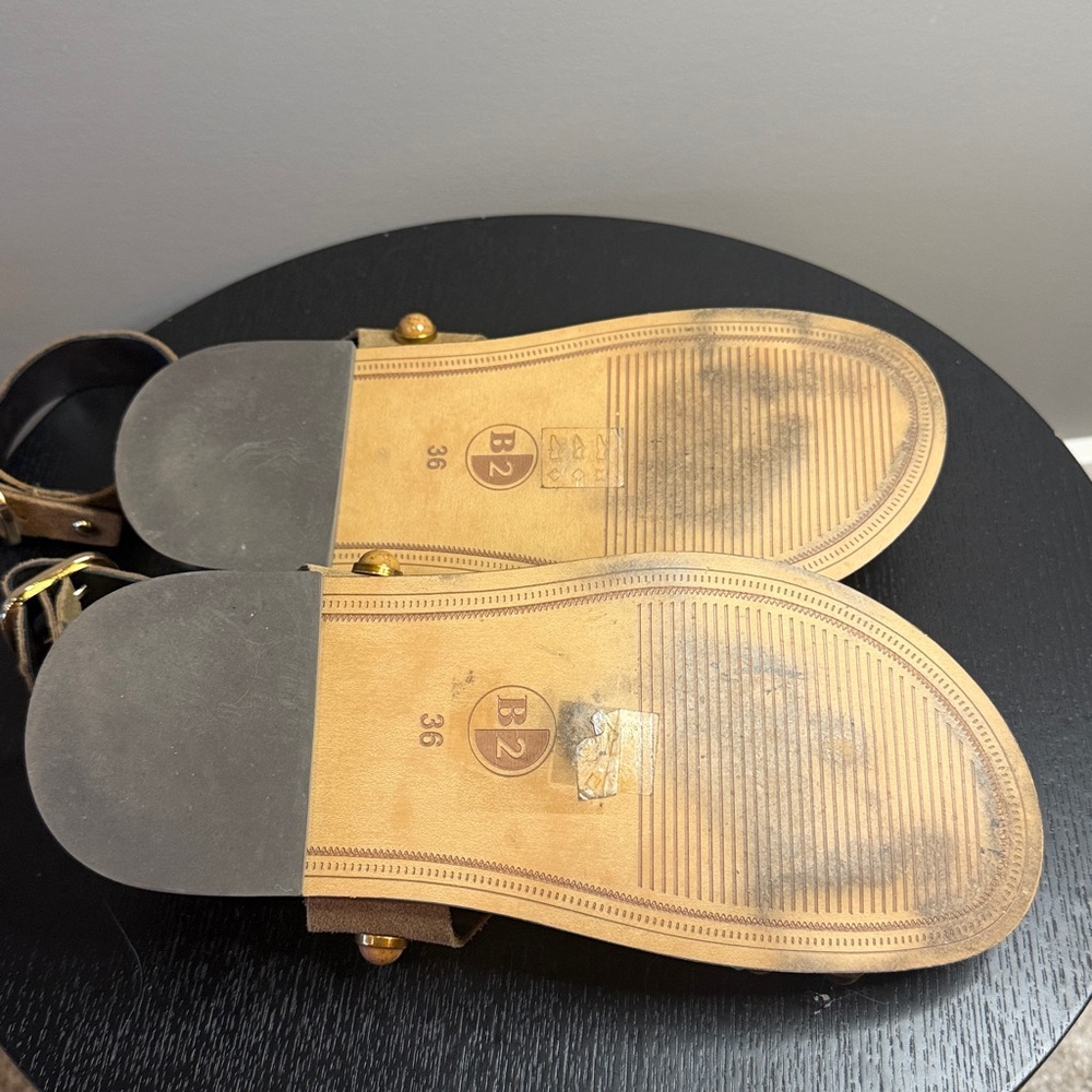 B2 “Tulum” Studded Suede Sandals – Taupe – Size 36 - Picture 8 of 9